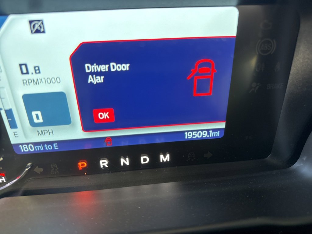 Used 2023 Ford Bronco Wildtrak image 2