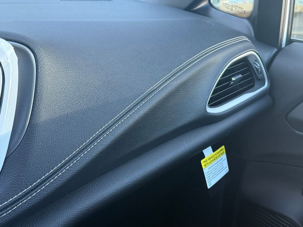 New 2026 Chrysler Pacifica Select image 22