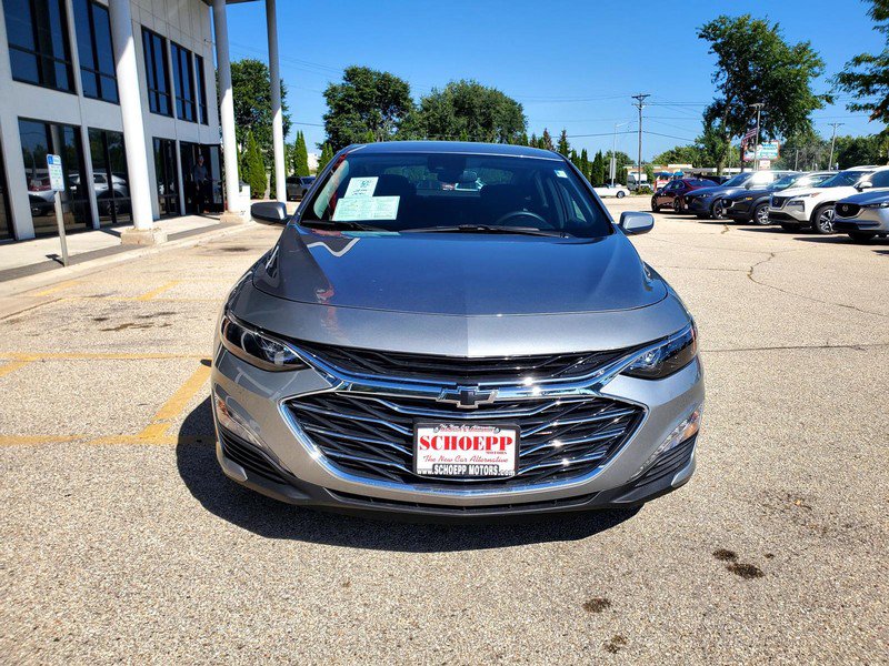 Used 2024 Chevrolet Malibu LT FWD image 2