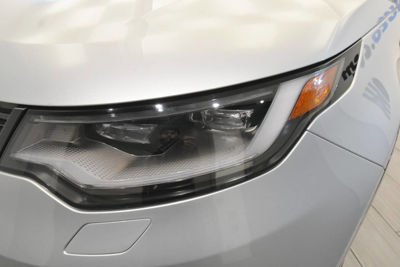 Used 2022 Land Rover Discovery HSE R-Dynamic image 10