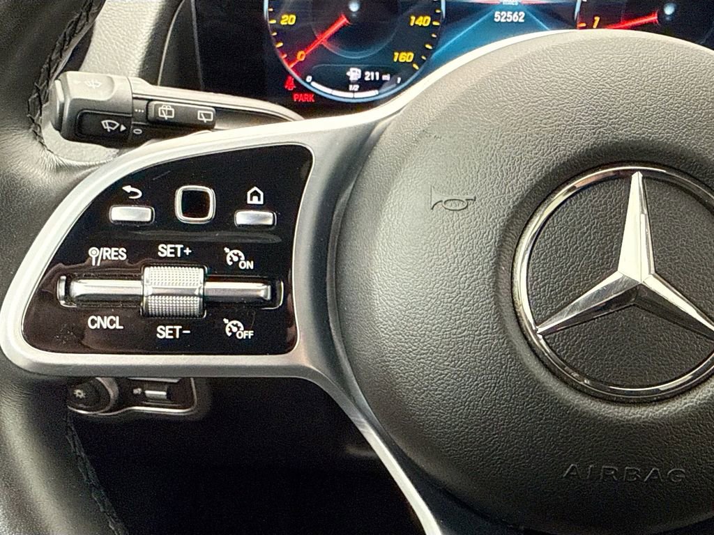 Certified 2022 Mercedes-Benz GLB 250 4MATIC image 11