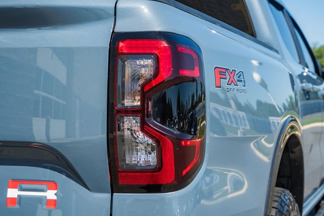 Used 2024 Ford Ranger Lariat w/ FX4 Off-Road Package AWD/4WD image 8
