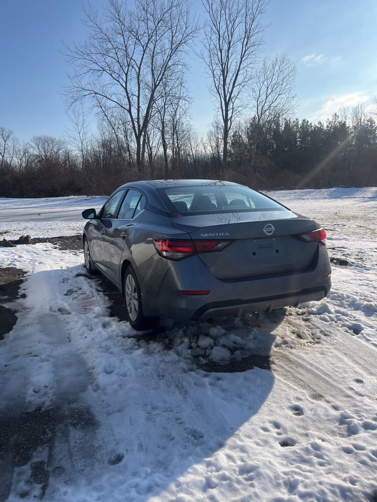 Used 2022 Nissan Sentra S w/ Lighting Package image 7