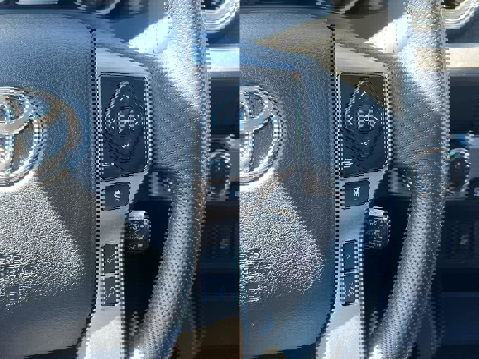 Used 2023 Toyota Tacoma SR5 image 20