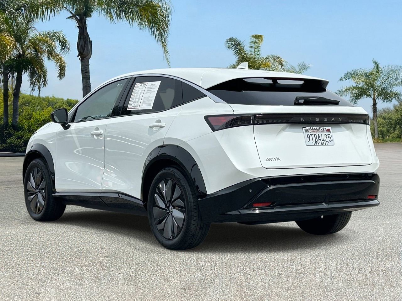 Certified 2025 Nissan Ariya FWD image 3