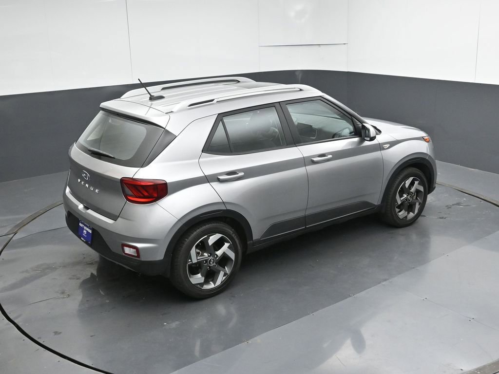 Used 2023 Hyundai Venue SEL FWD image 50