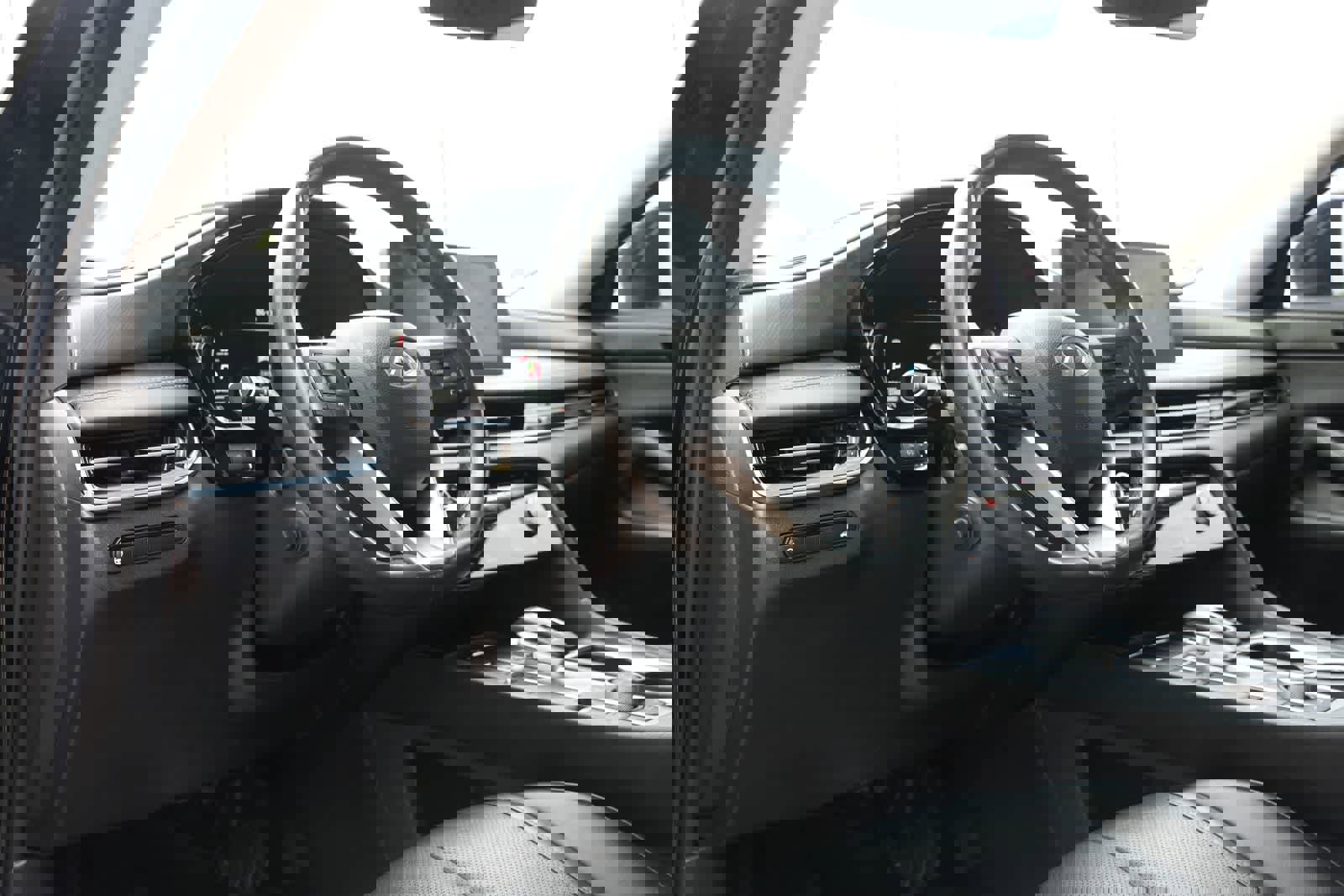 Certified 2023 INFINITI QX60 Luxe w/ Cargo Package image 16