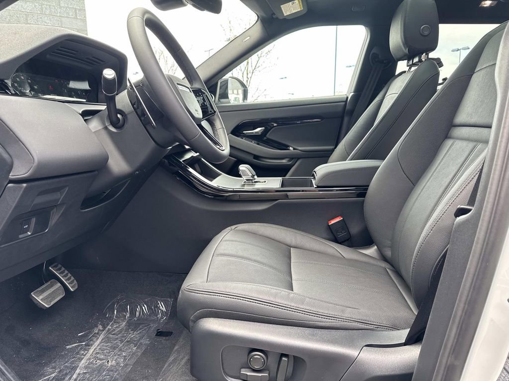 New 2026 Land Rover Range Rover Evoque Dynamic SE image 18