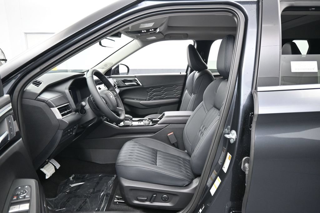 New 2026 Mitsubishi Outlander SEL AWD/4WD image 11