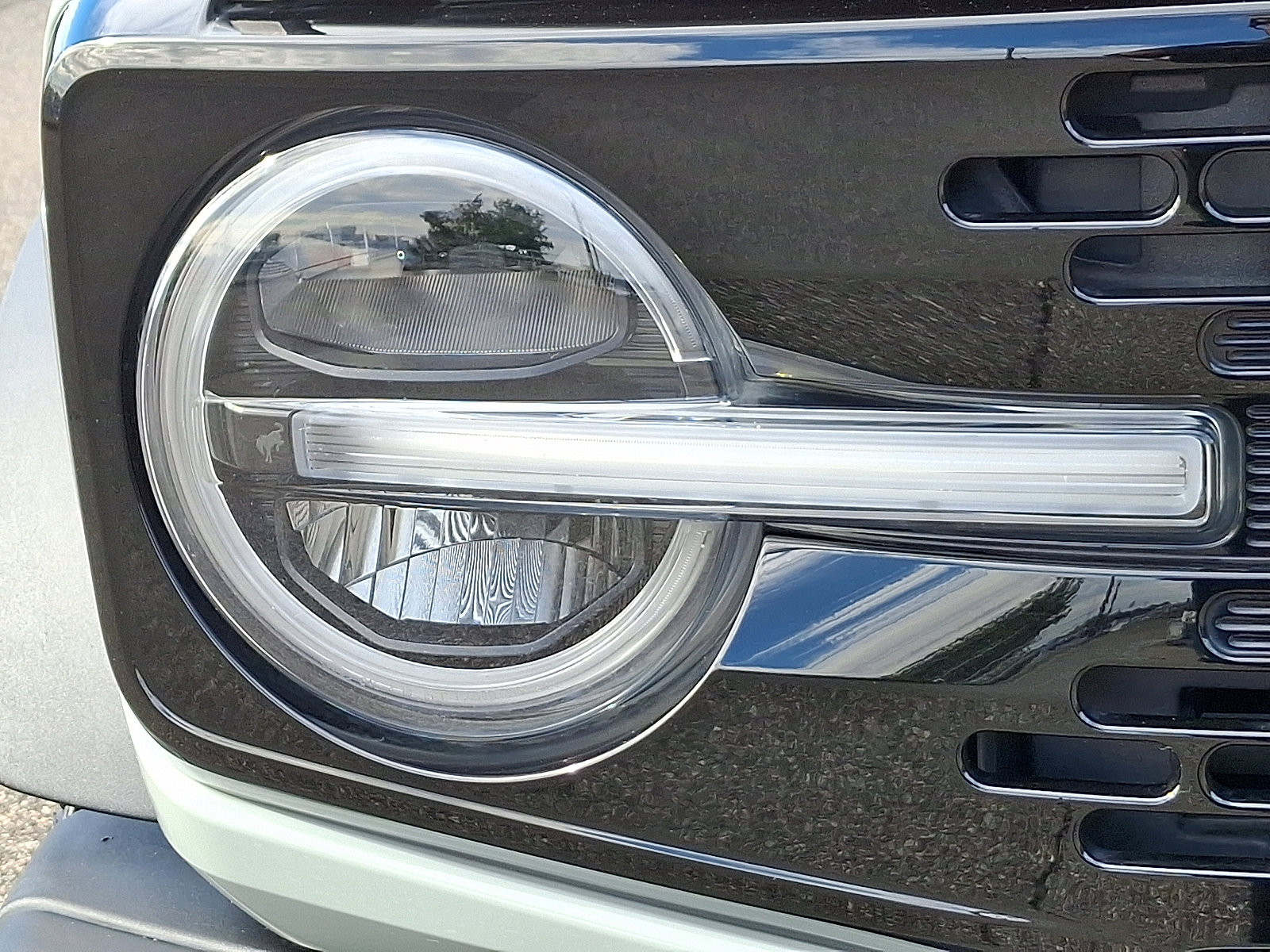 Used 2023 Ford Bronco Wildtrak image 9