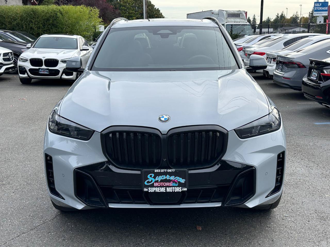 Used 2025 BMW X5 xDrive40i w/ M Sport Package AWD/4WD image 12