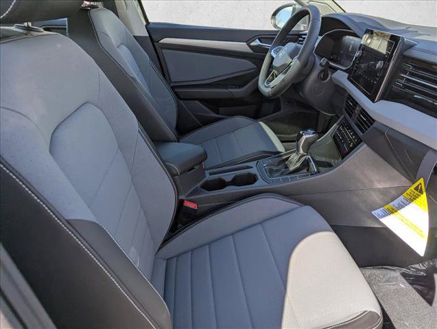 New 2026 Volkswagen Jetta SE FWD image 28