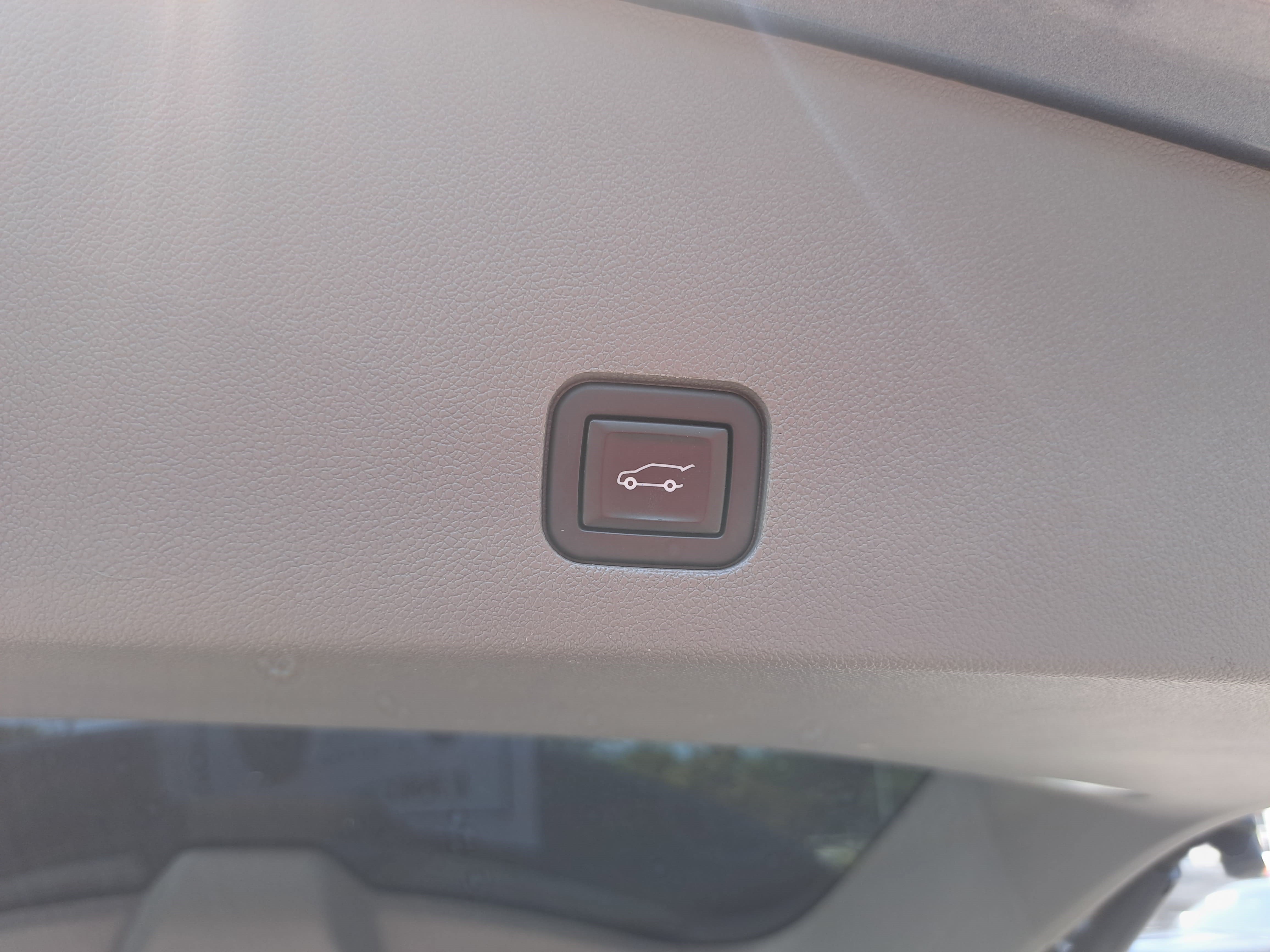 Used 2020 Cadillac XT6 Premium Luxury FWD image 15