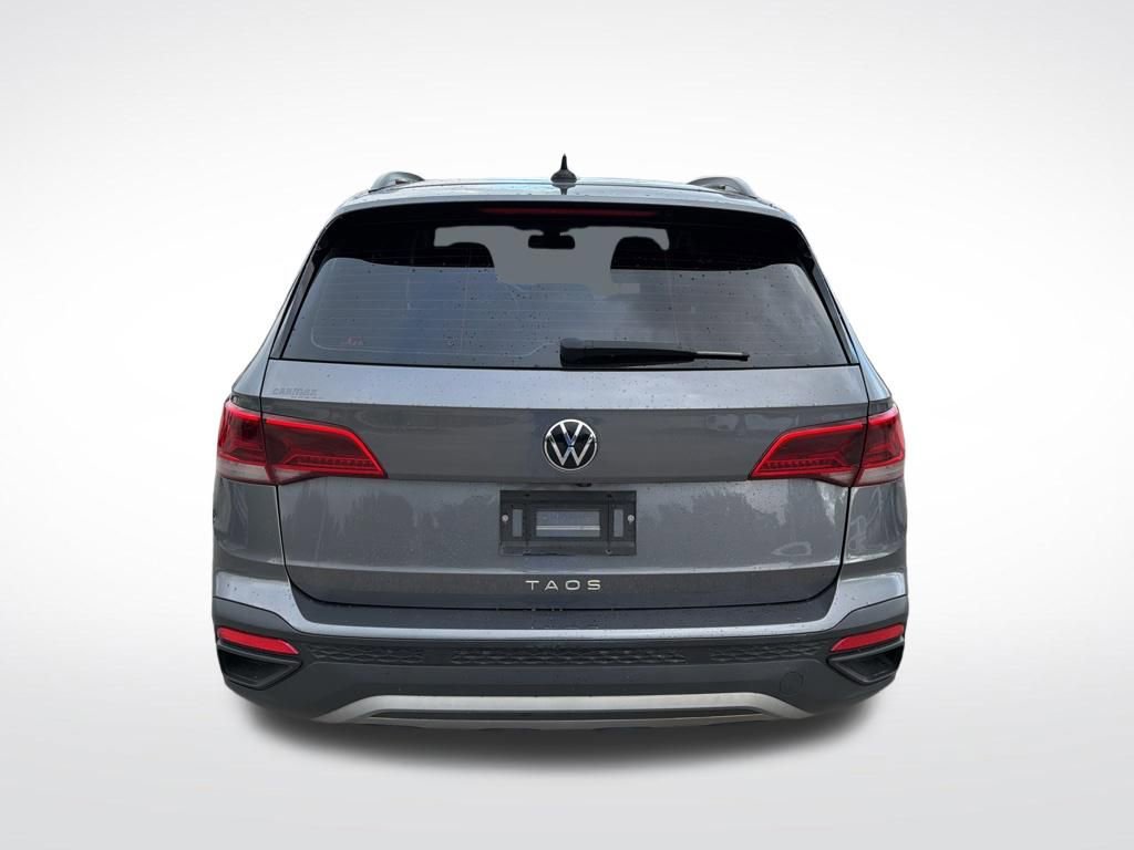 Used 2022 Volkswagen Taos S w/ IQ Drive S Package image 7