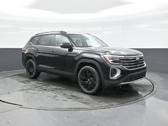 New 2026 Volkswagen Atlas SE
