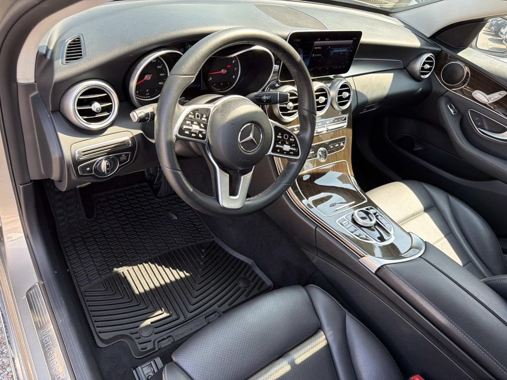 Used 2019 Mercedes-Benz C 300 Sedan image 18