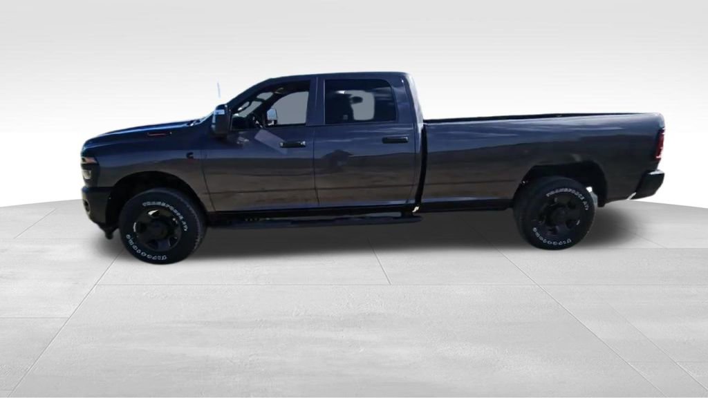 Used 2026 RAM 3500 Tradesman AWD/4WD image 5