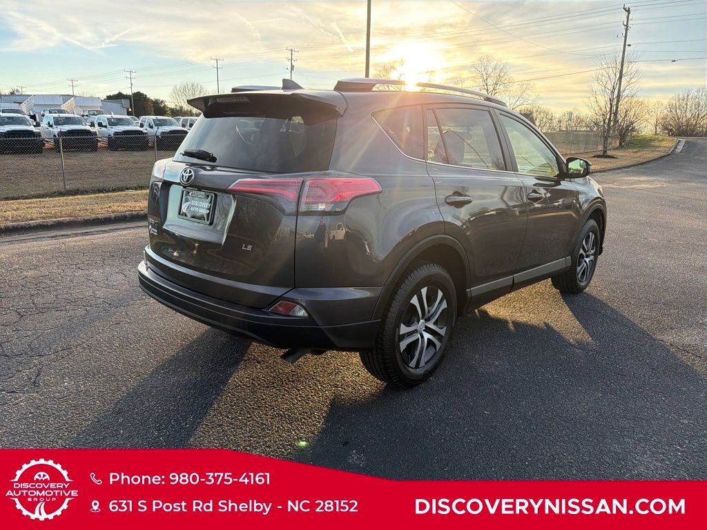 Used 2016 Toyota RAV4 LE image 7