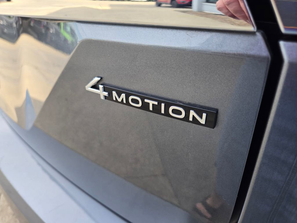 Used 2024 Volkswagen Atlas SE AWD/4WD image 20