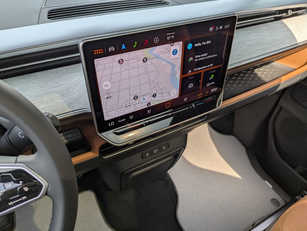 New 2025 Volkswagen ID. Buzz Pro S Plus image 17