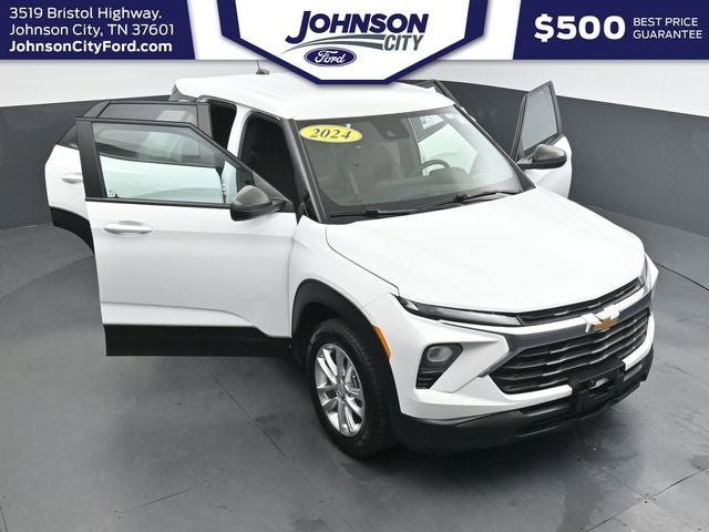 Used 2024 Chevrolet TrailBlazer LS w/ LS Convenience Package AWD/4WD image 34