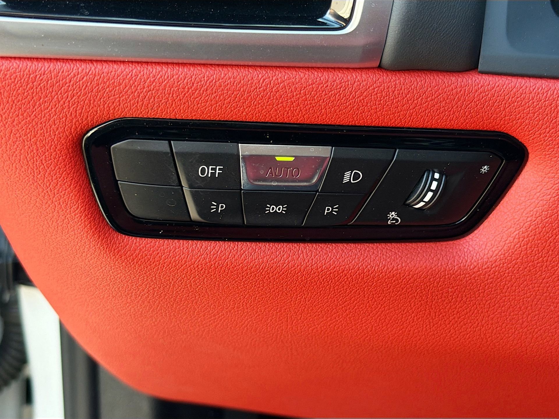 Used 2025 BMW M850i xDrive Convertible image 37