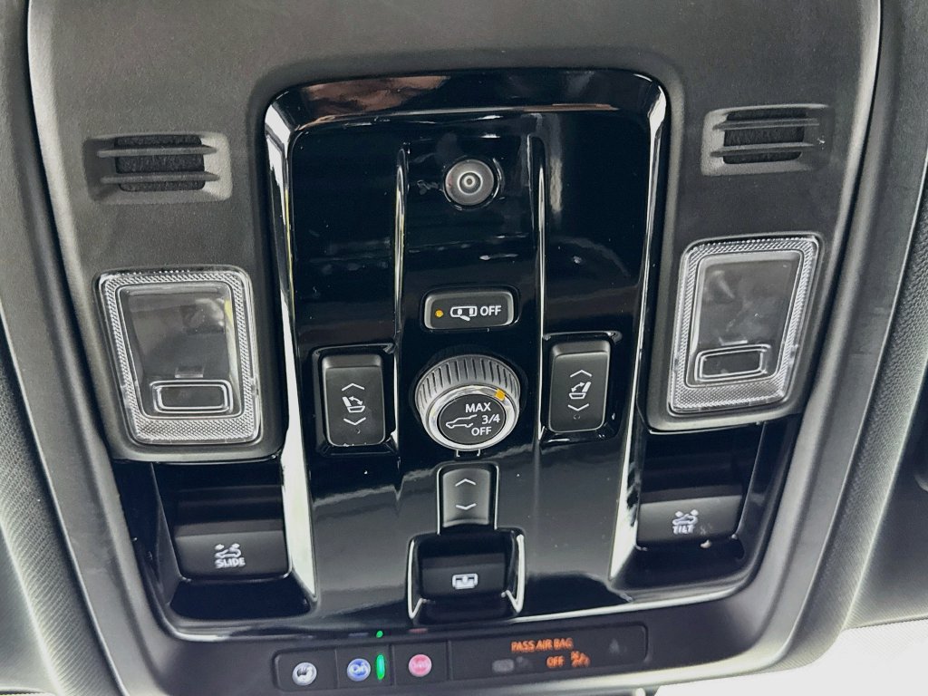 Used 2026 Chevrolet Suburban High Country w/ Sun And Tow Package AWD/4WD image 19