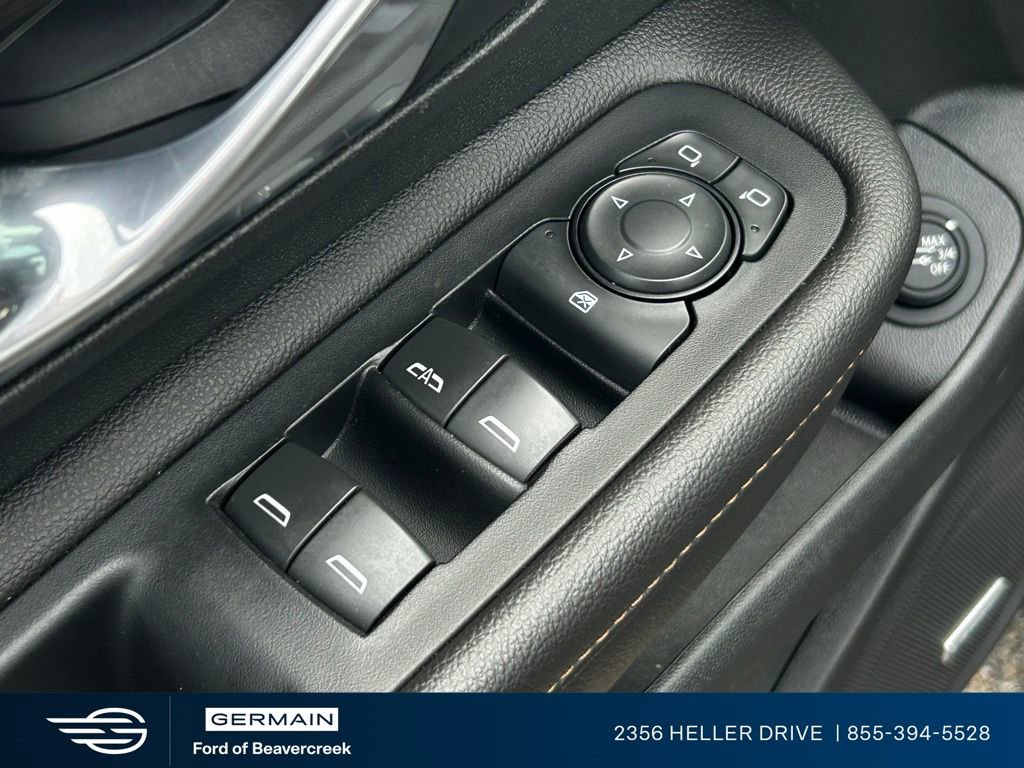 Used 2019 GMC Terrain SLT w/ Preferred Package AWD/4WD image 17
