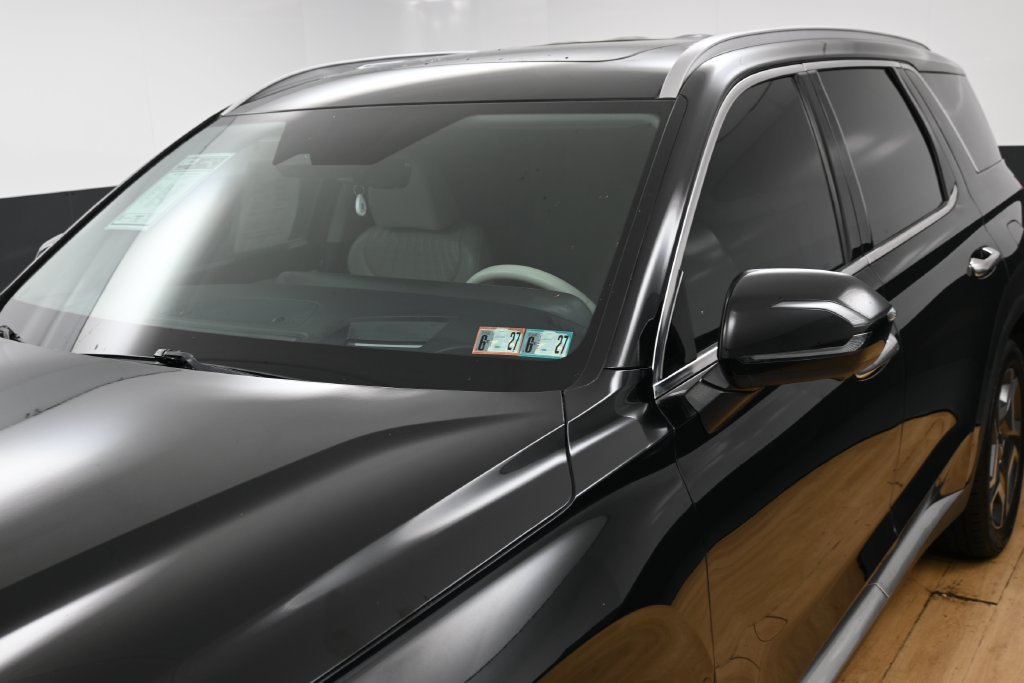 Used 2023 Hyundai Palisade Limited w/ Cargo Package FWD image 13