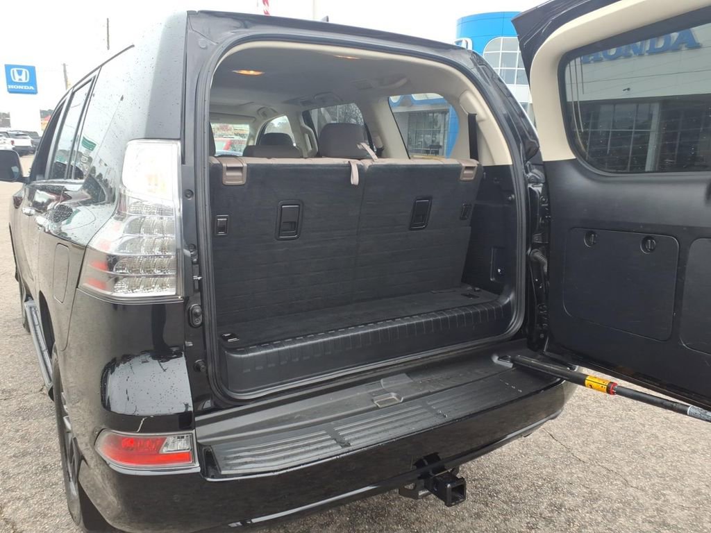 Used 2021 Lexus GX 460 Premium w/ Premium Package image 27