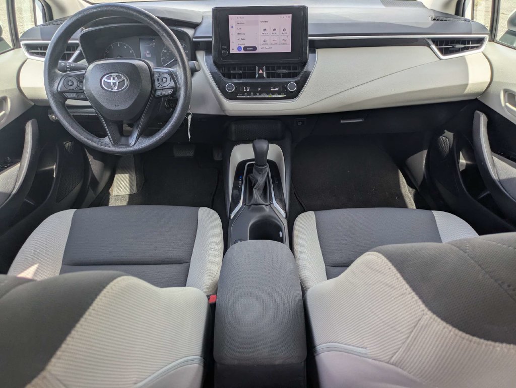 Used 2023 Toyota Corolla LE FWD image 3