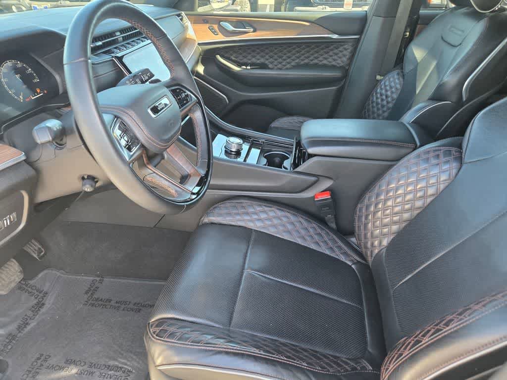 Used 2023 Jeep Grand Cherokee L Summit RWD image 17