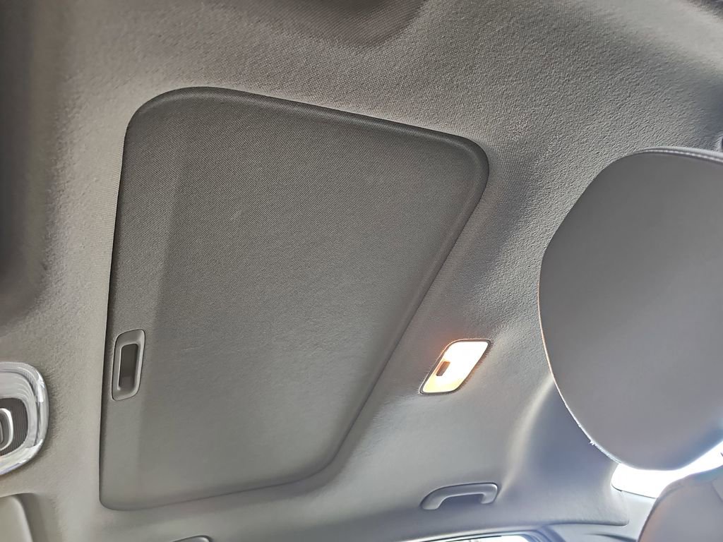 Used 2025 Hyundai Elantra SEL image 28