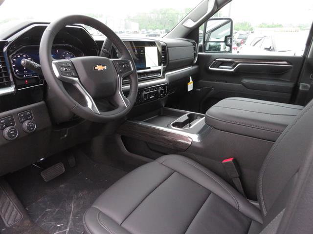 New 2025 Chevrolet Silverado 3500 LTZ w/ LTZ Convenience Package image 16