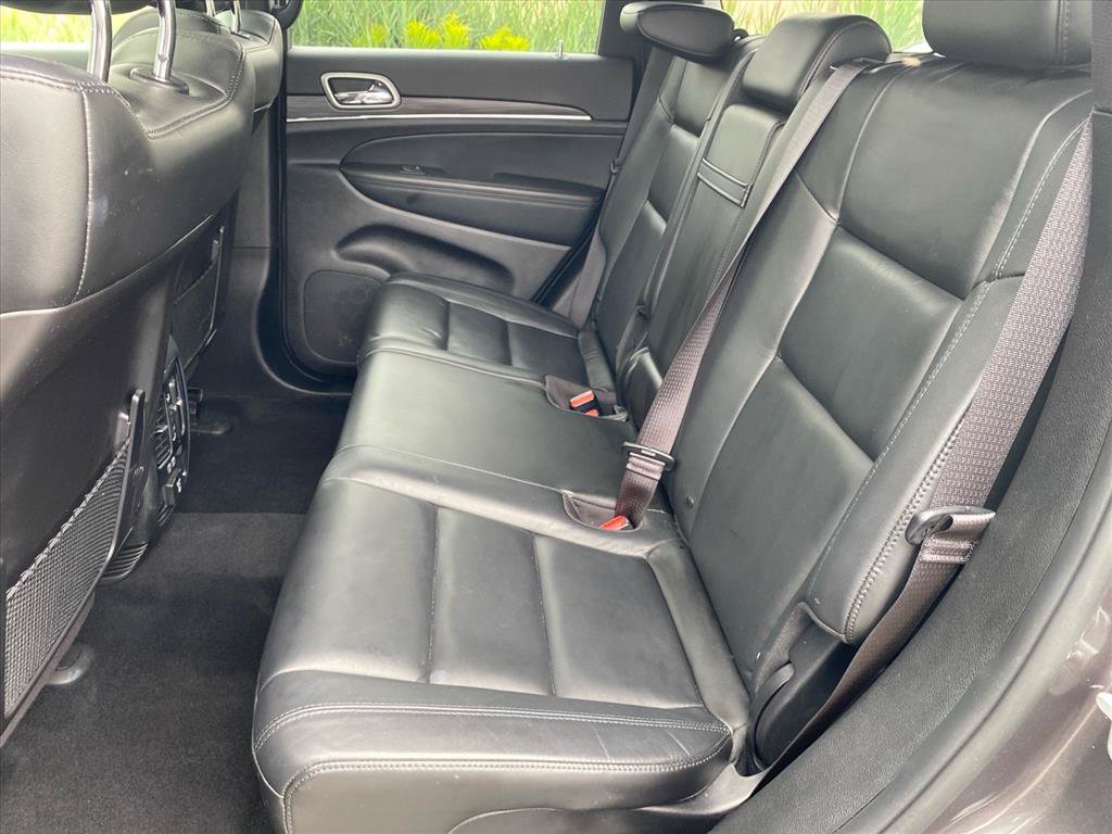 Used 2021 Jeep Grand Cherokee Limited AWD/4WD image 23