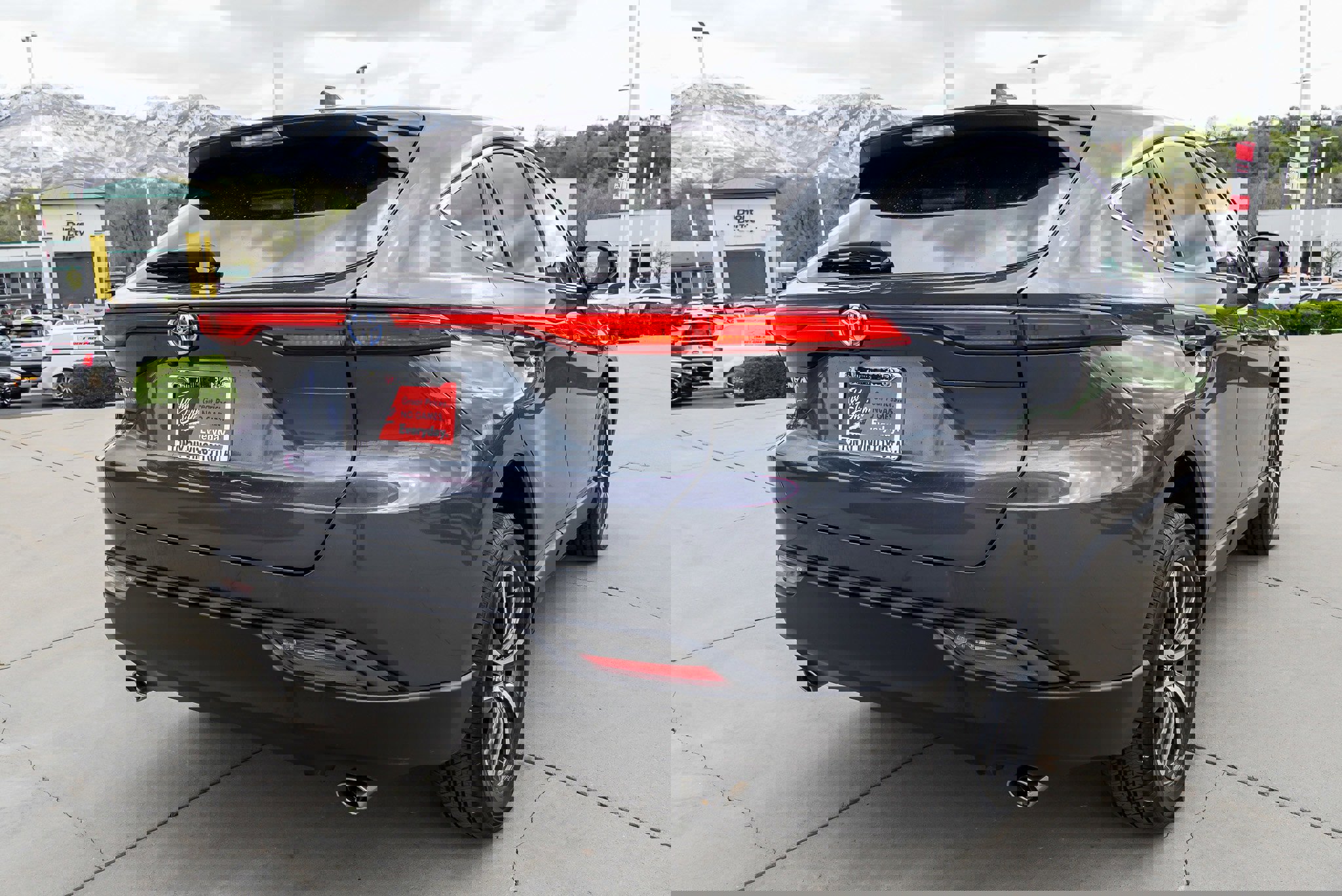 Certified 2024 Toyota Venza LE image 8