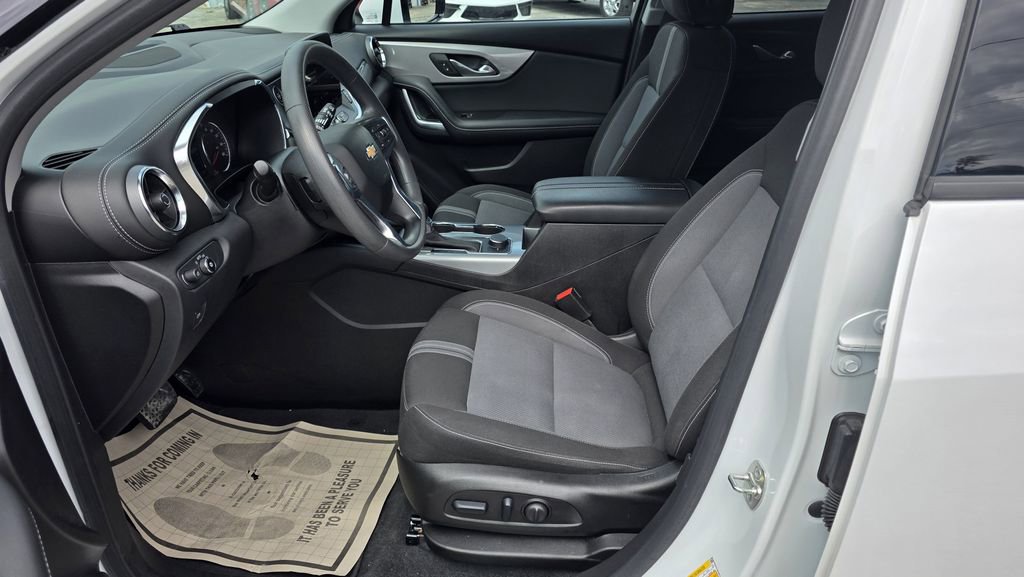 Used 2024 Chevrolet Blazer LT image 16