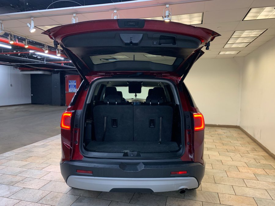 Used 2018 GMC Acadia SLE AWD/4WD image 39