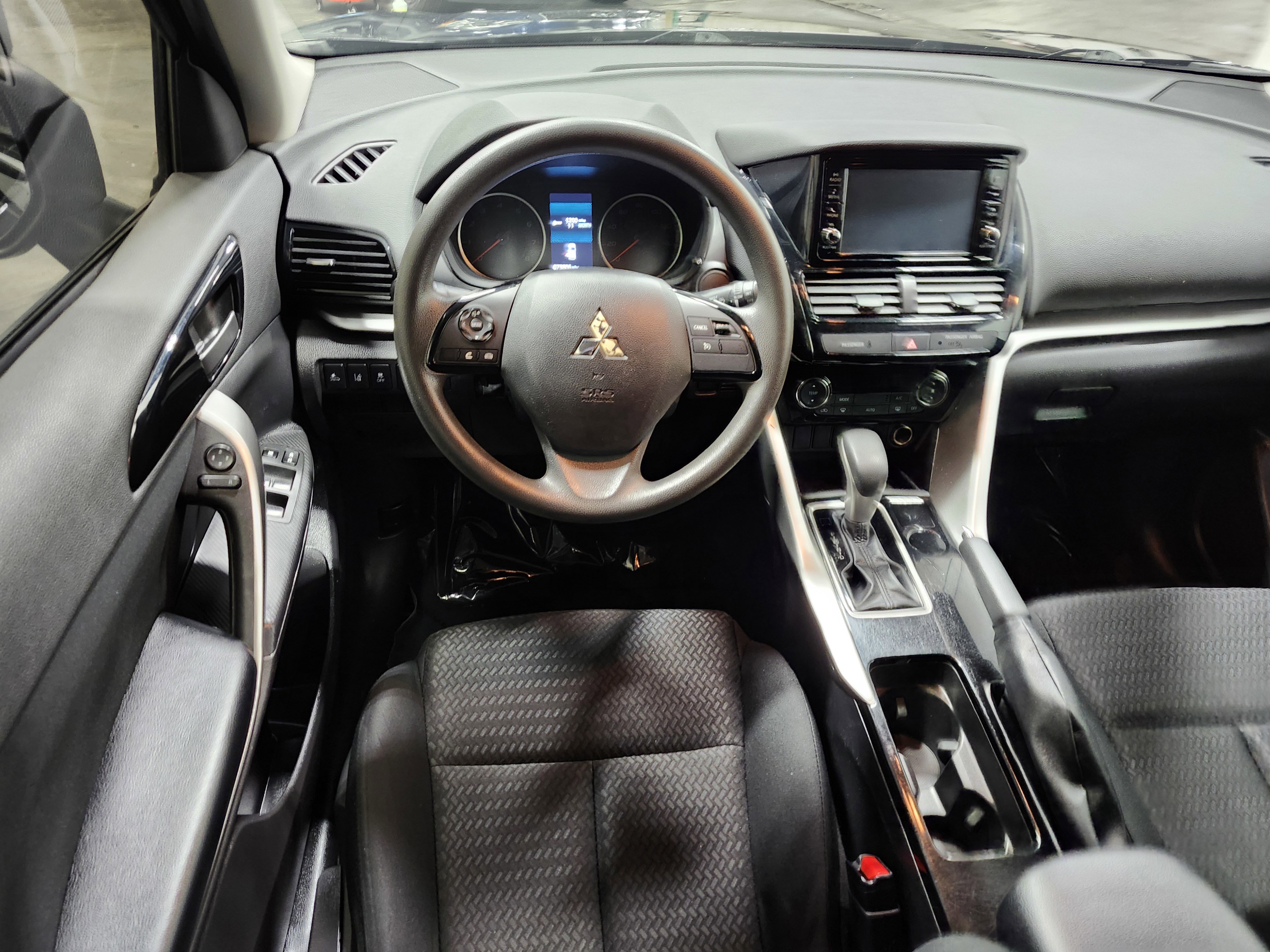 Used 2022 Mitsubishi Eclipse Cross ES image 19