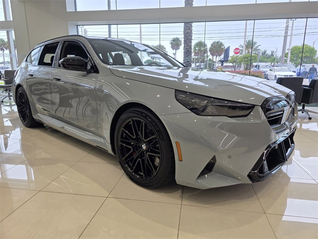 New 2026 BMW M5 Touring w/ M Driver's Package image 2