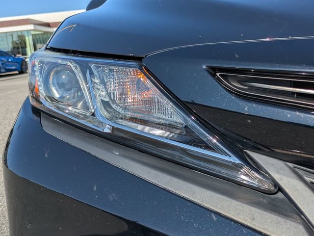 Used 2020 Toyota Camry SE FWD image 10