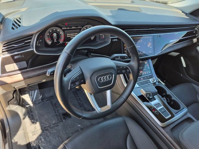 Used 2020 Audi Q8 Premium Plus w/ Premium Plus Package AWD/4WD image 11