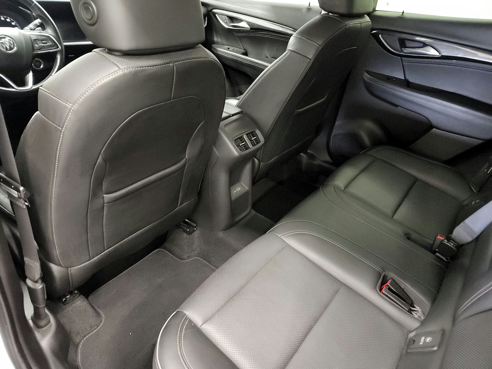 Used 2023 Buick Envision Essence FWD image 25