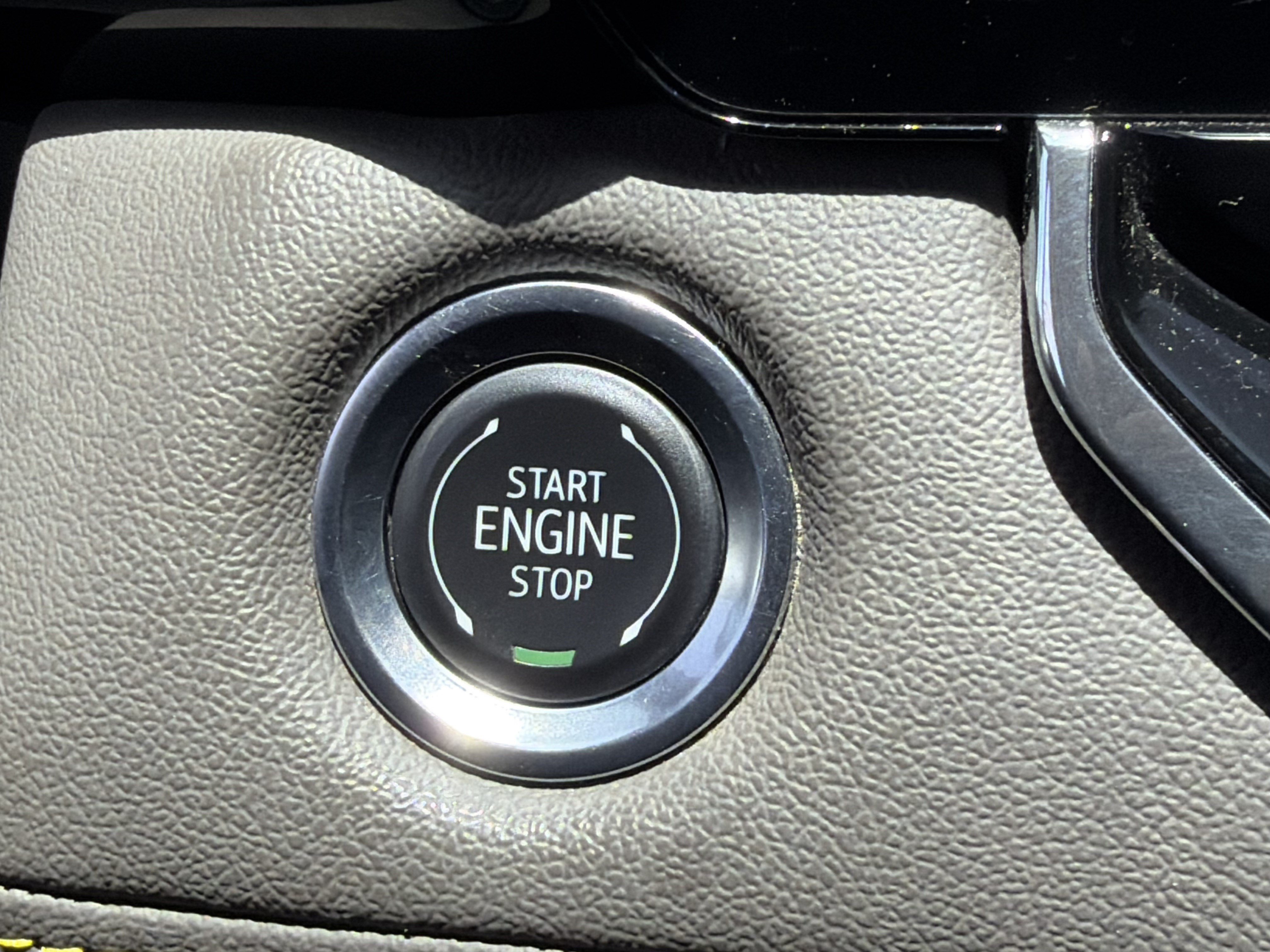 Used 2025 Chevrolet Colorado ZR2 w/ ZR2 Bison Edition AWD/4WD image 23