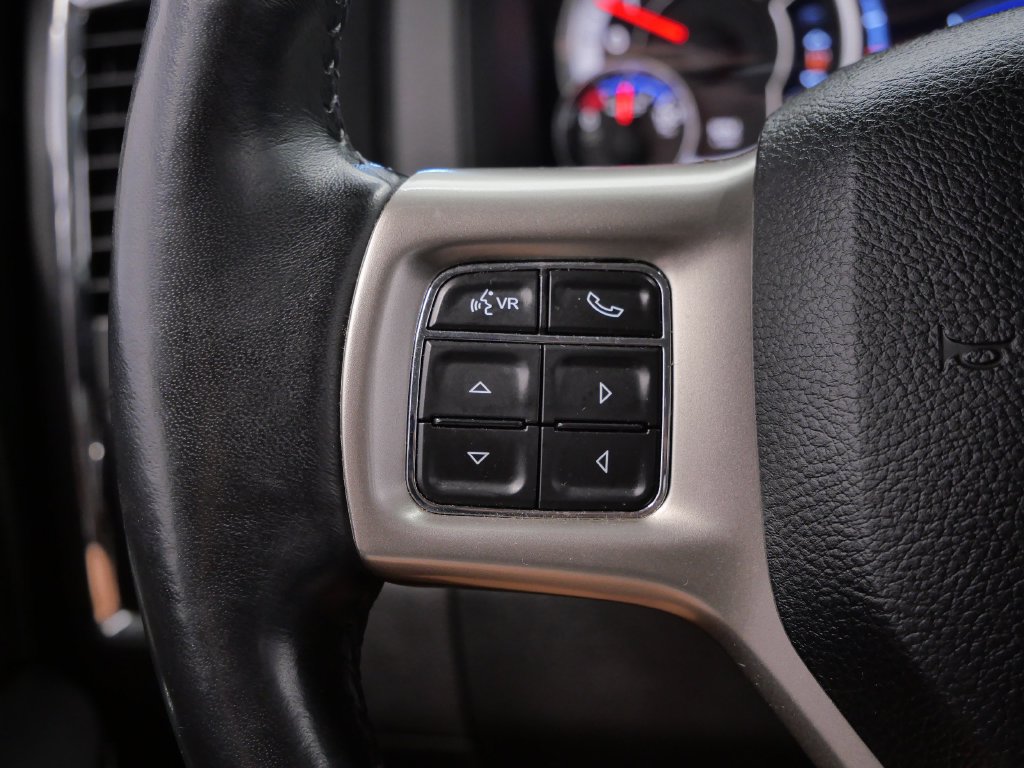 Used 2018 RAM 1500 Laramie w/ Convenience Group AWD/4WD image 18