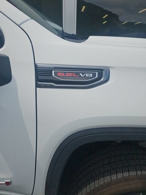 Used 2021 GMC Sierra 1500 AT4 w/ AT4 Preferred Package AWD/4WD image 5