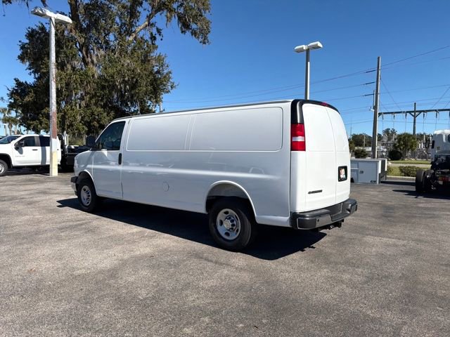 New 2025 Chevrolet Express 2500 Work Van 3D Extended Cargo Van w/ Driver Convenience Package RWD image 7