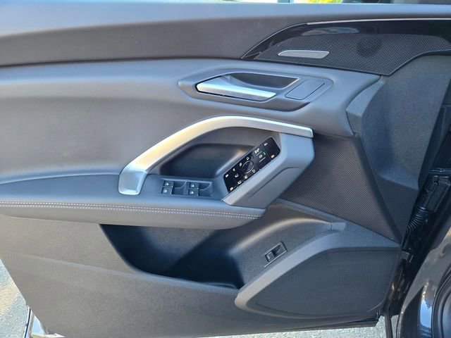 Used 2025 Audi Q5 Premium Plus w/ Premium Plus image 18