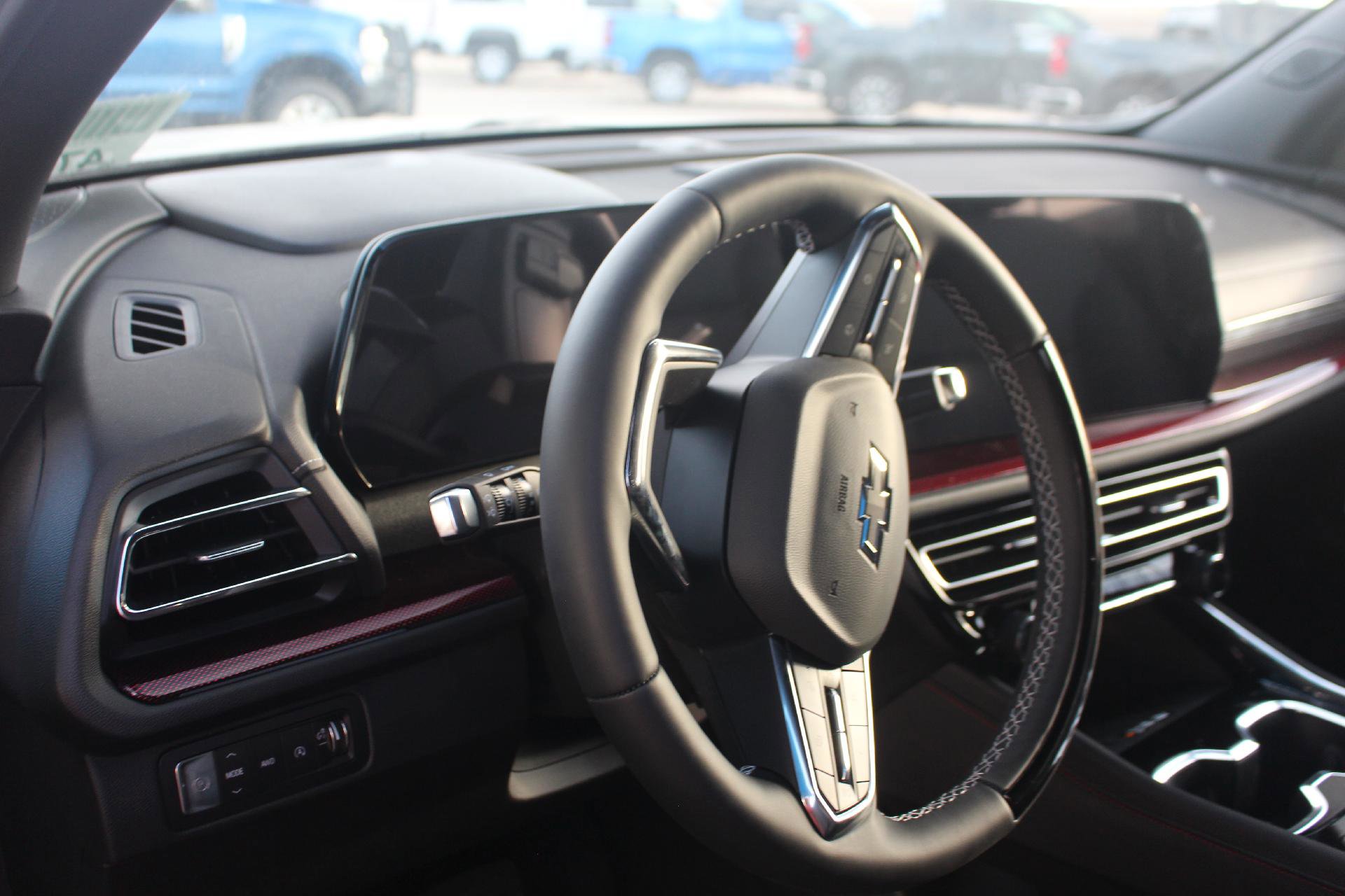 New 2026 Chevrolet Traverse Z71 w/ Enhanced Driving Package image 9