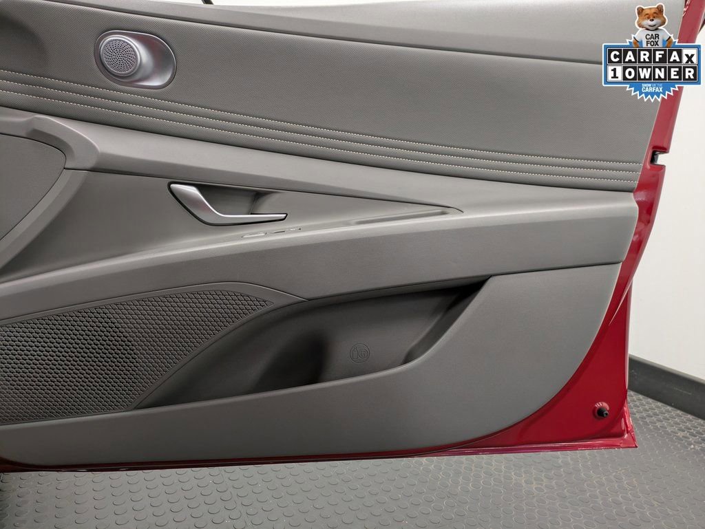 Used 2023 Hyundai Elantra SEL w/ Convenience Package image 29